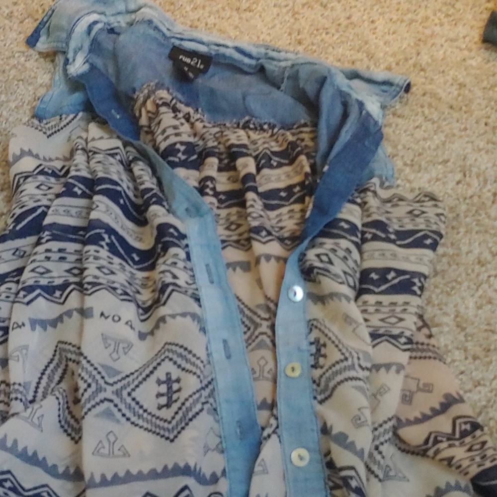 Rue21 button down t-shirt